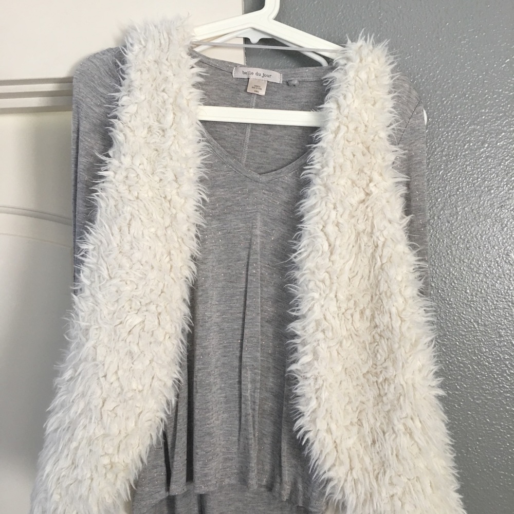 Grey and faux fur top